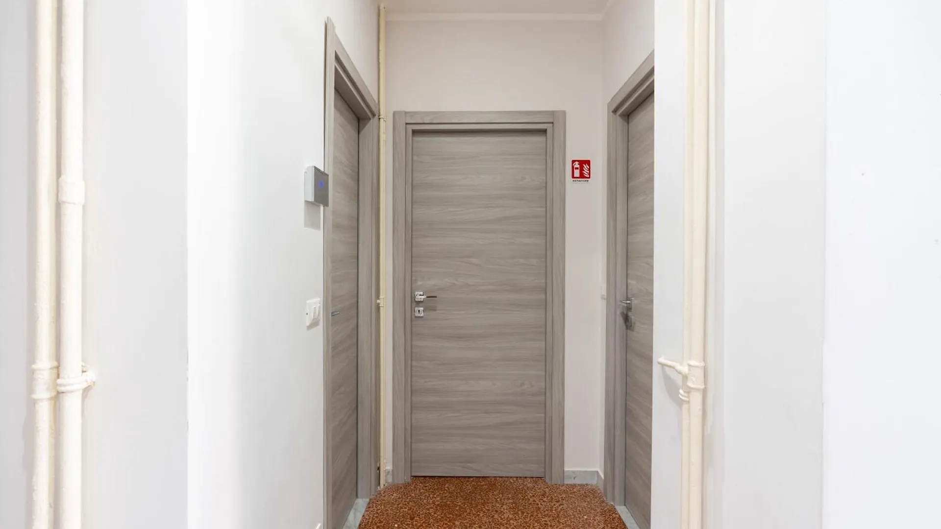 罗马Imperial House - 300M To Metro B, Open View, 4-6Pax公寓 罗马