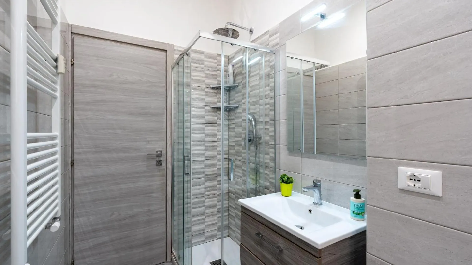 Appartamento Imperial House - 300M To Metro B, Open View, 4-6Pax Roma Italia